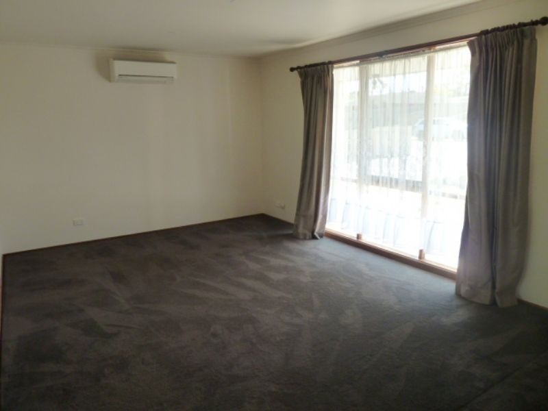 130 Clarendon Drive, Somerville VIC 3912