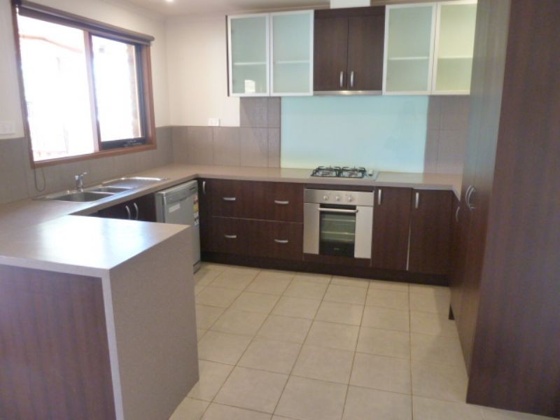 130 Clarendon Drive, Somerville VIC 3912