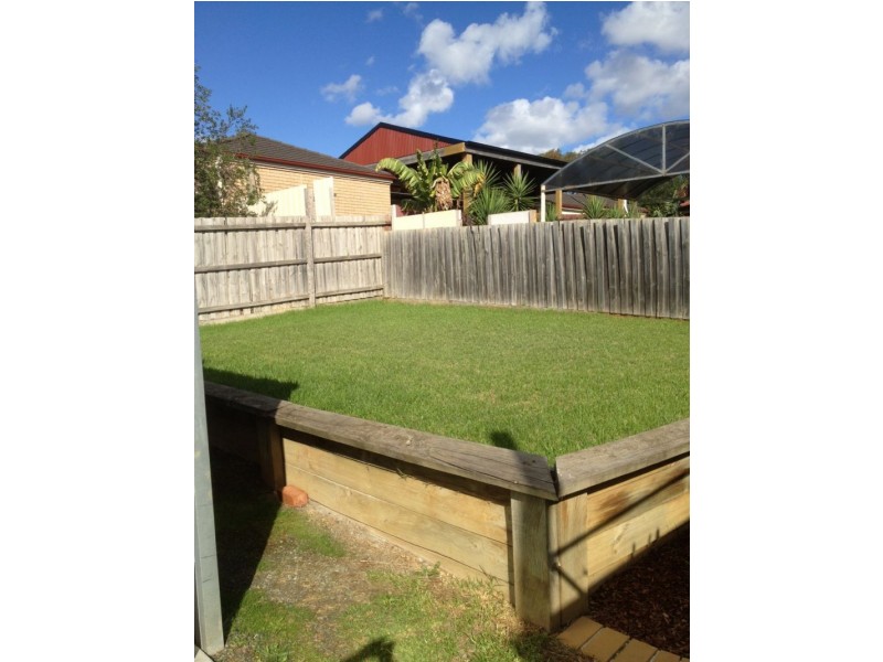 10 Hooper Drive, Skye VIC 3977