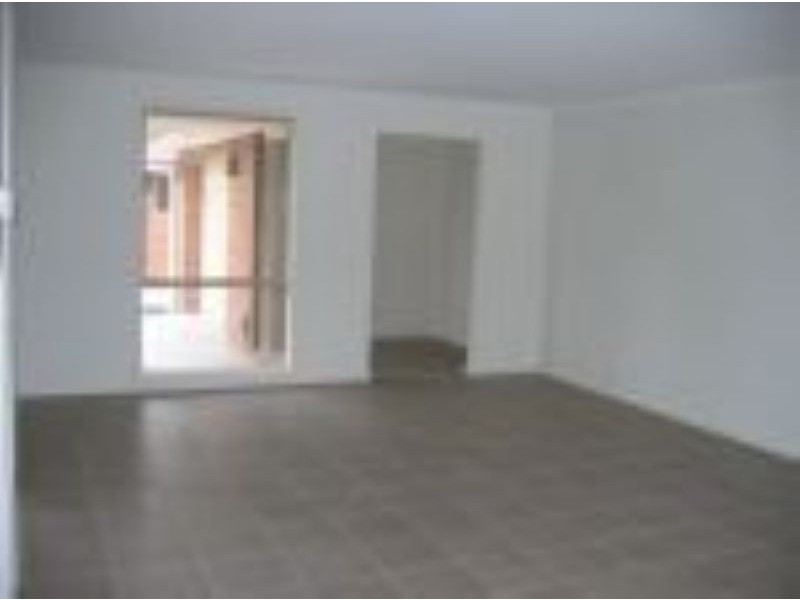 2/3 Athol Court, Langwarrin VIC 3910