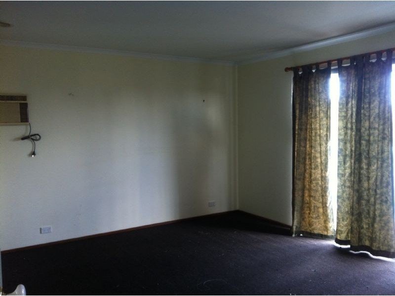 1/120 Rosemary Crescent, Frankston North VIC 3200