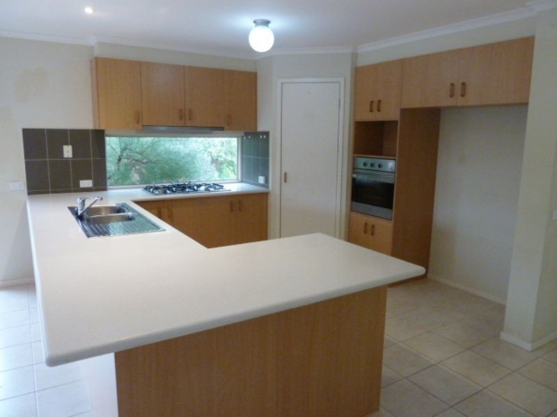 14 Madisson Crescent, Carrum Downs VIC 3201