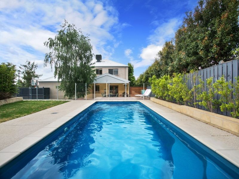 1 Collina Court, Langwarrin VIC 3910