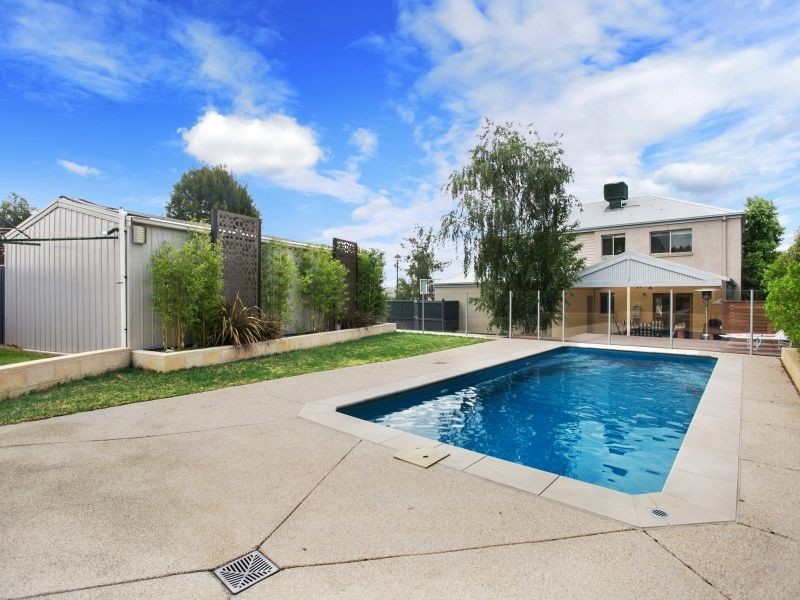 1 Collina Court, Langwarrin VIC 3910