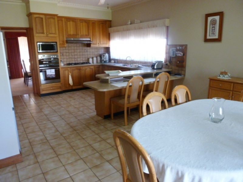 7 Jinchilla Avenue, Frankston South VIC 3199