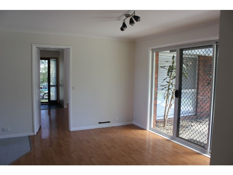 4 Earnshaw Drive, Carrum Downs VIC 3201
