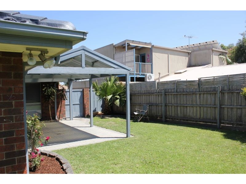 4 Earnshaw Drive, Carrum Downs VIC 3201
