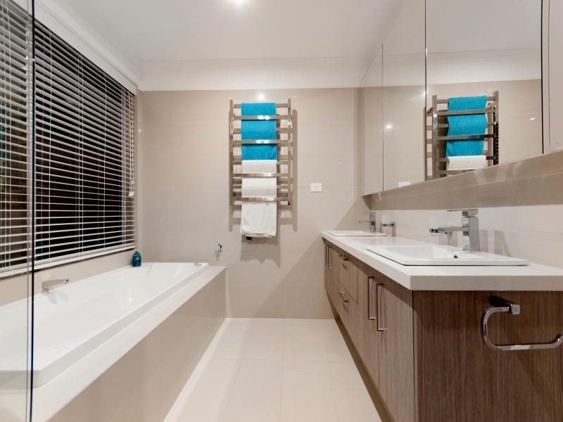 66 Mountain View Road, Mount Eliza VIC 3930