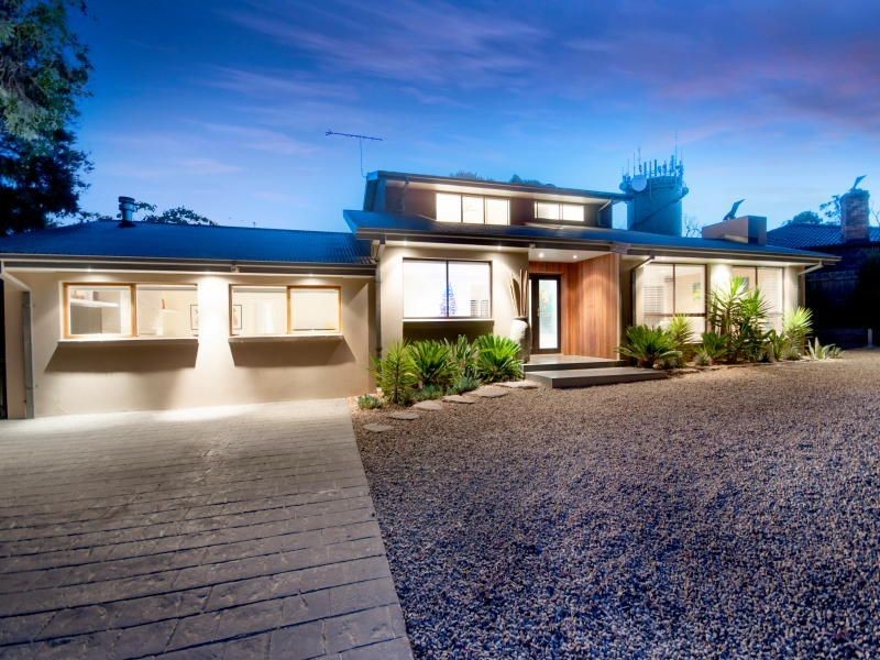 66 Mountain View Road, Mount Eliza VIC 3930