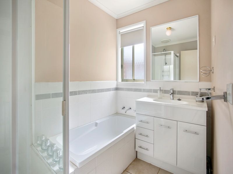 73 Gumnut Dve, Langwarrin VIC 3910