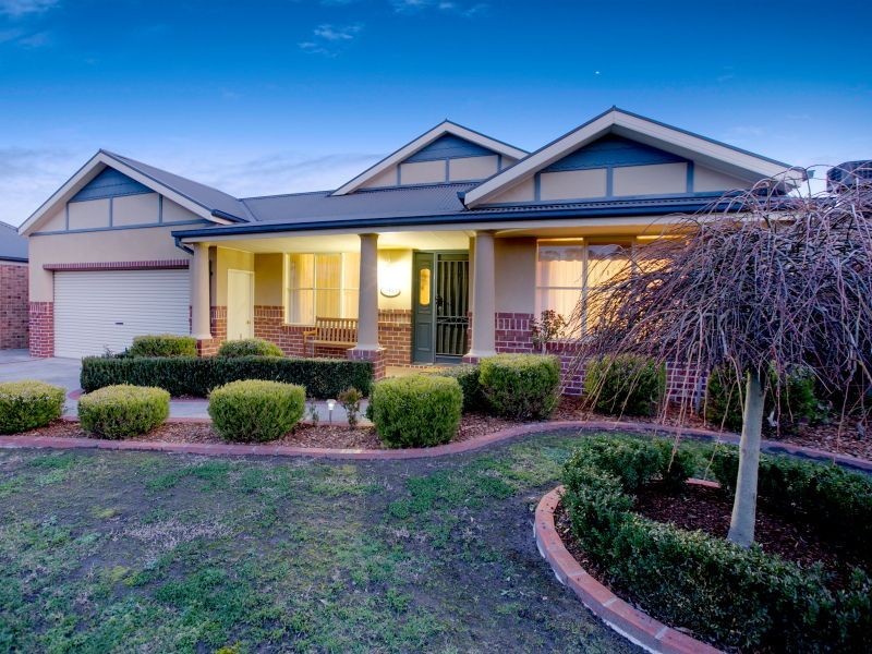 41 Apple Berry Avenue, Langwarrin VIC 3910