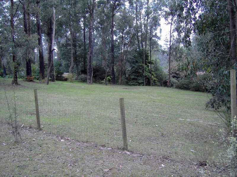 17 Second Avenue, Cockatoo VIC 3781