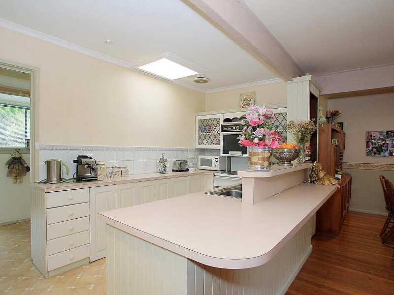 8 Halcyon Avenue, The Patch VIC 3792