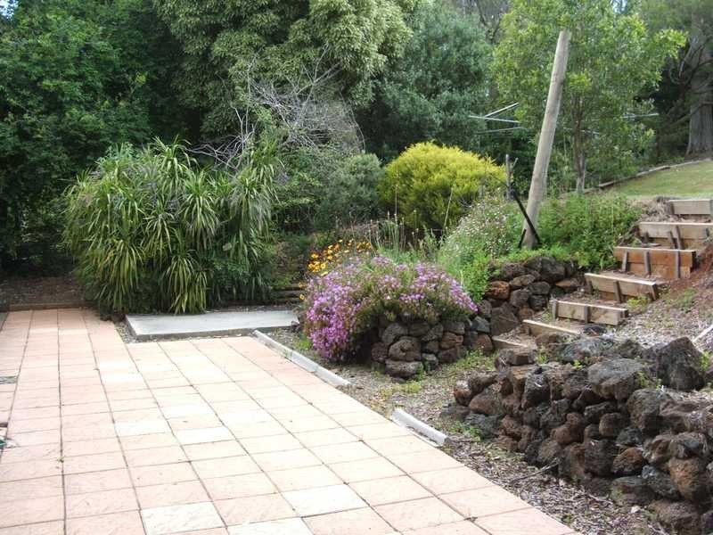 44 Jellicoe Avenue, Monbulk VIC 3793