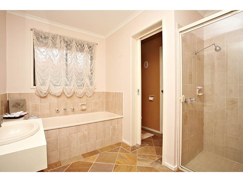 Mill Park VIC 3082