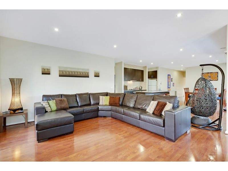 12 Bear Crescent,, Doreen VIC 3754