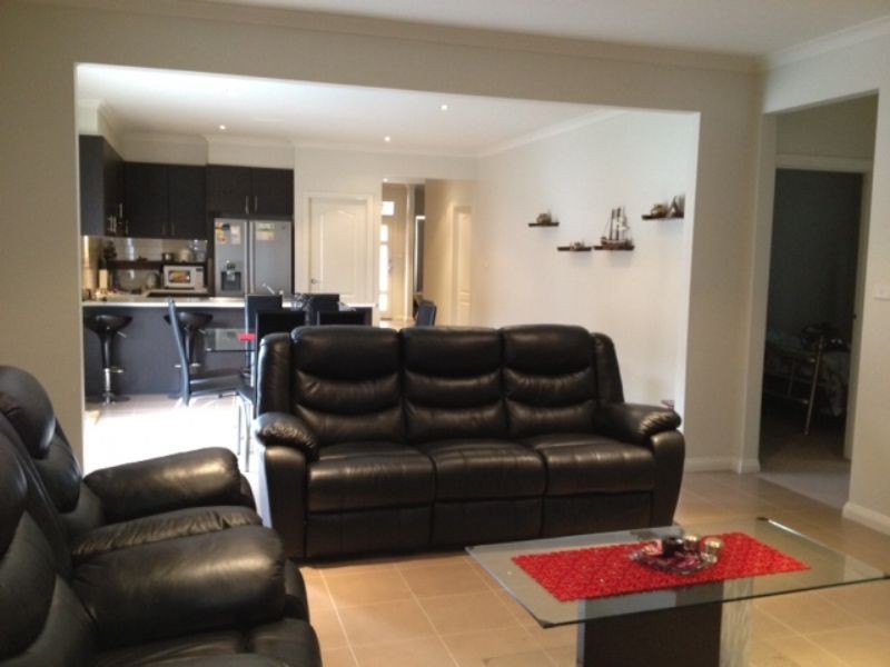 21 Songbird Crescent, South Morang VIC 3752