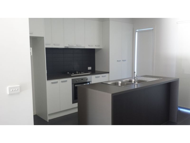 75 Lyndarum Drive, Epping VIC 3076