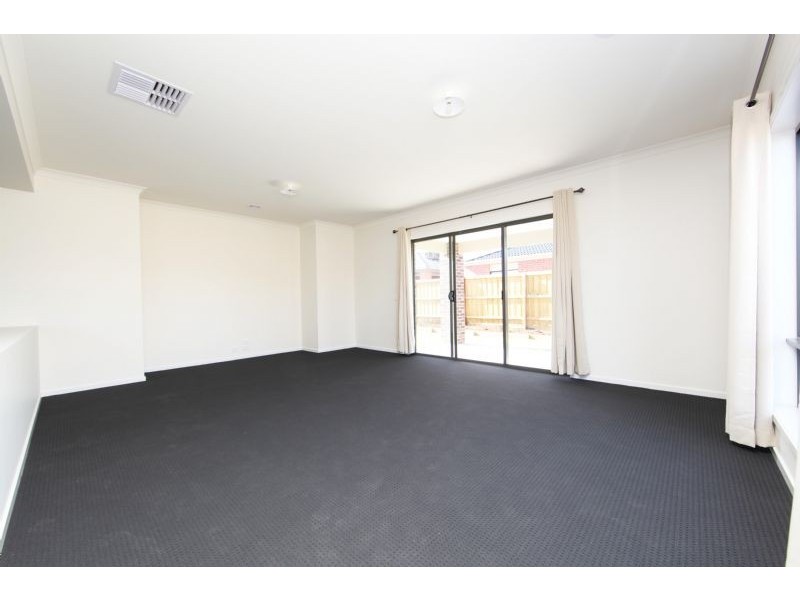 6 Mango Crescent, Mernda VIC 3754