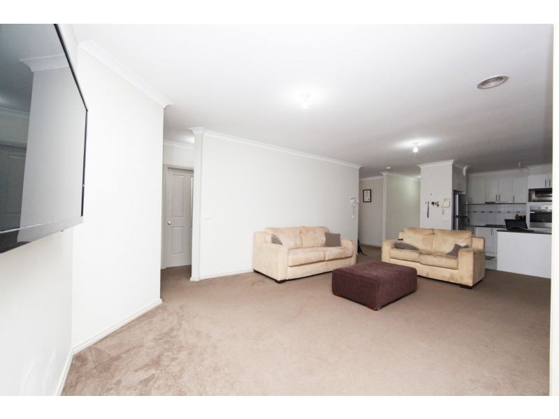 2 Kylemore Drive, South Morang VIC 3752