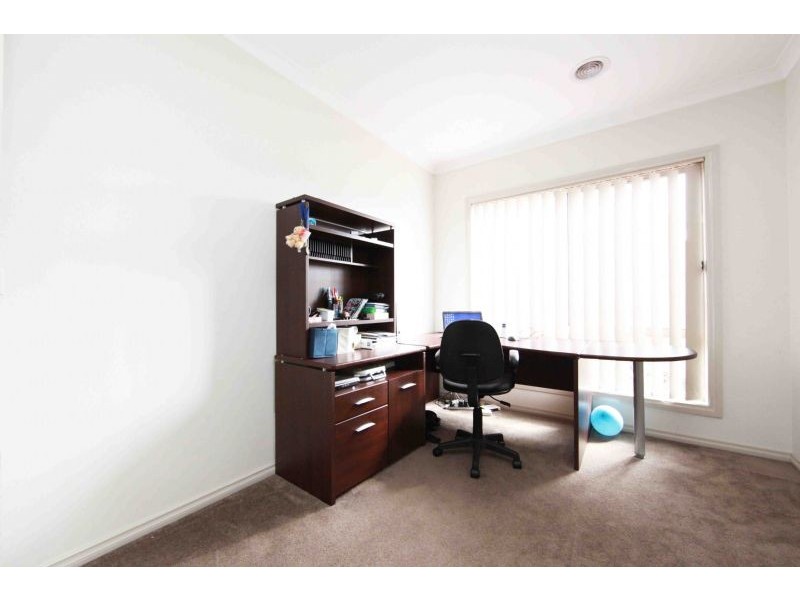 2 Kylemore Drive, South Morang VIC 3752