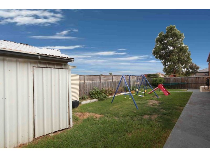 2 Kylemore Drive, South Morang VIC 3752