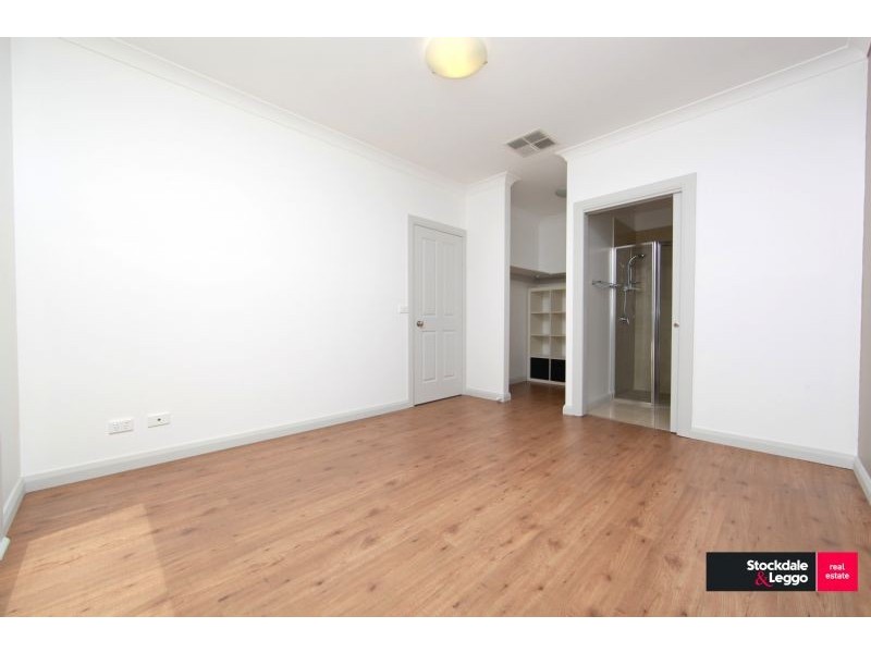 15 Tooradin Crescent, Doreen VIC 3754