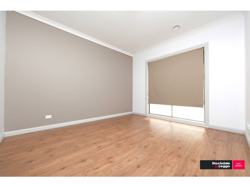 15 Tooradin Crescent, Doreen VIC 3754