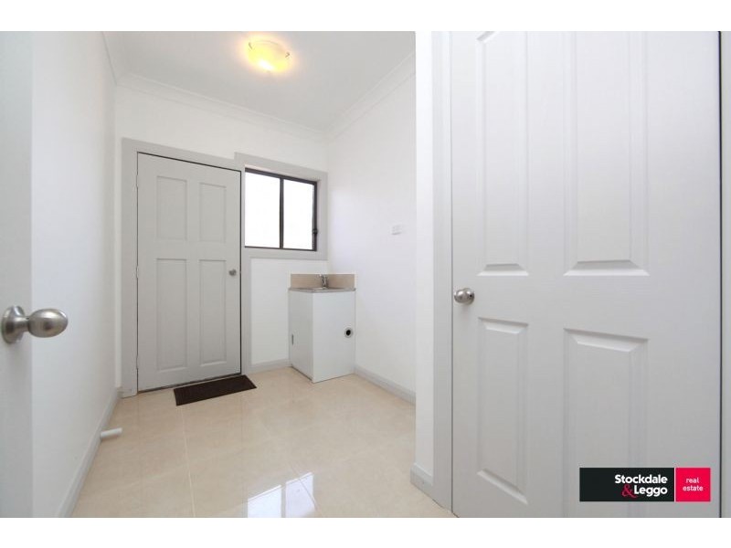 15 Tooradin Crescent, Doreen VIC 3754