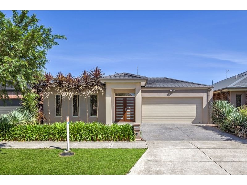 42 Panton Gap Drive, South Morang VIC 3752