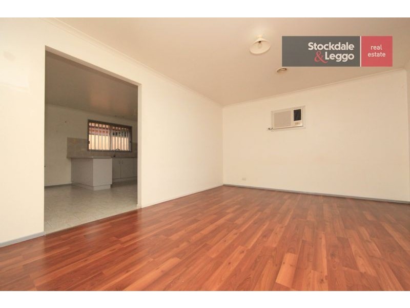 2/40 Dickens Street, Lalor VIC 3075