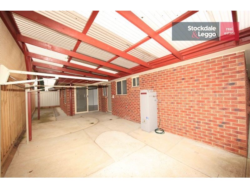 2/40 Dickens Street, Lalor VIC 3075