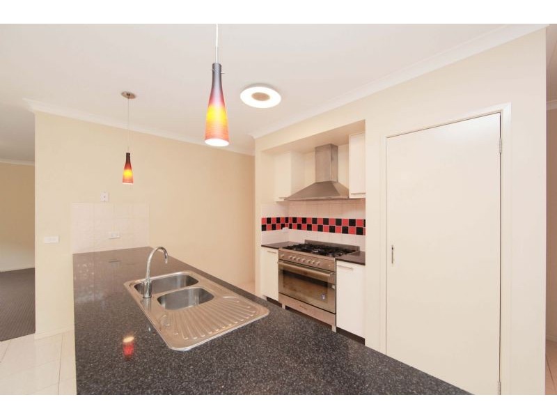31 Songbird Crescent, South Morang VIC 3752