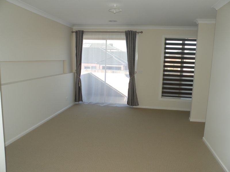 35 Blainey Crescent, Epping VIC 3076