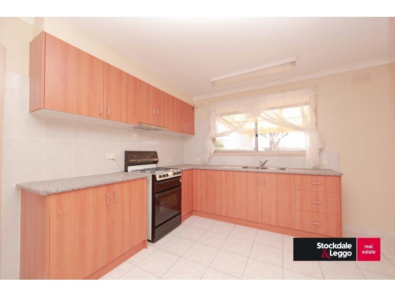 22 Mcfarlane Crescent, Epping VIC 3076