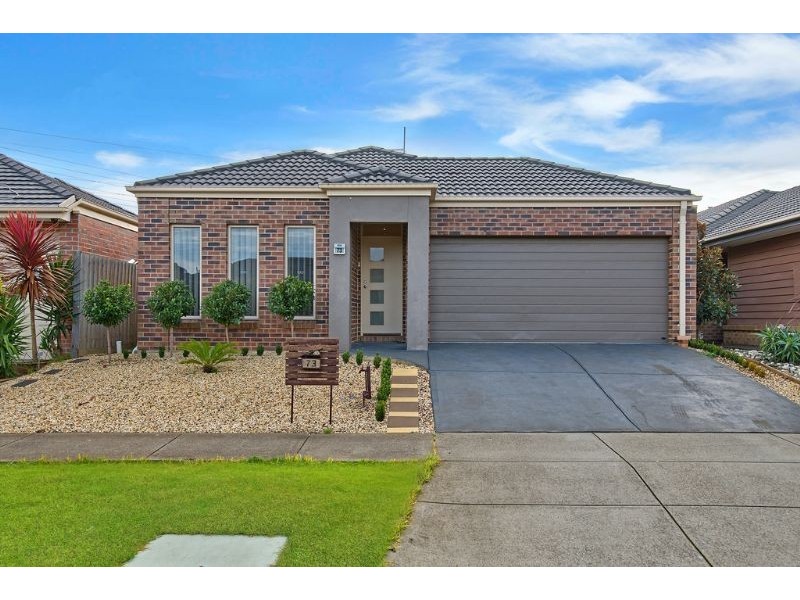 73 Vincent Drive, South Morang VIC 3752