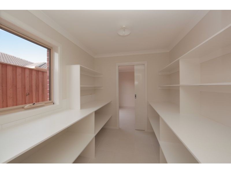 10 Jellis Avenue, South Morang VIC 3752