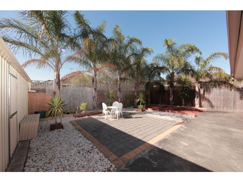 6 Lazar Grove, South Morang VIC 3752