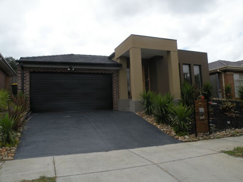 12 Bear Crescent, Doreen VIC 3754