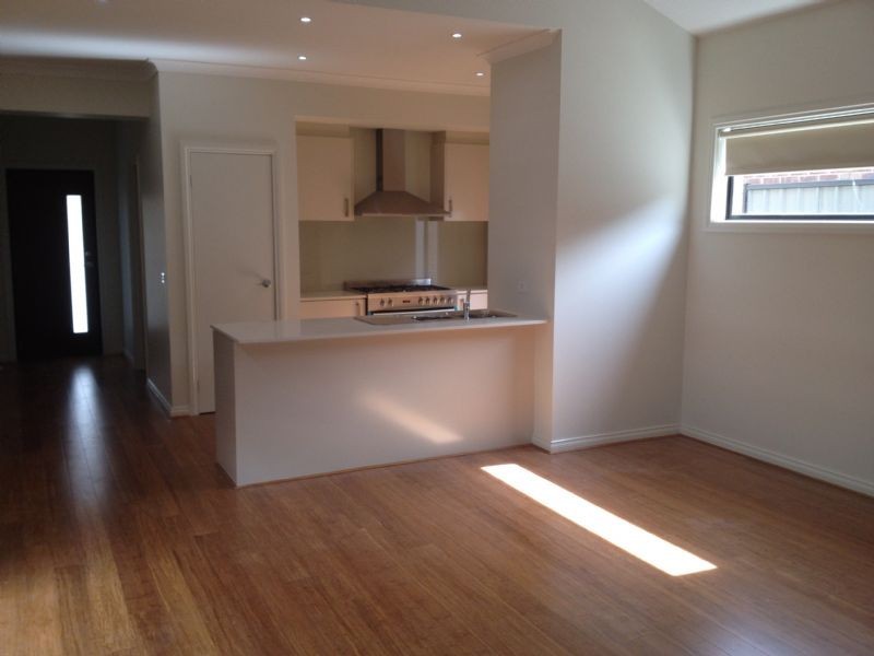 10 Grattan Street, South Morang VIC 3752