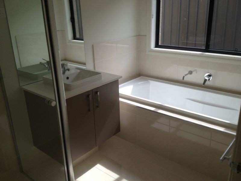 10 Grattan Street, South Morang VIC 3752