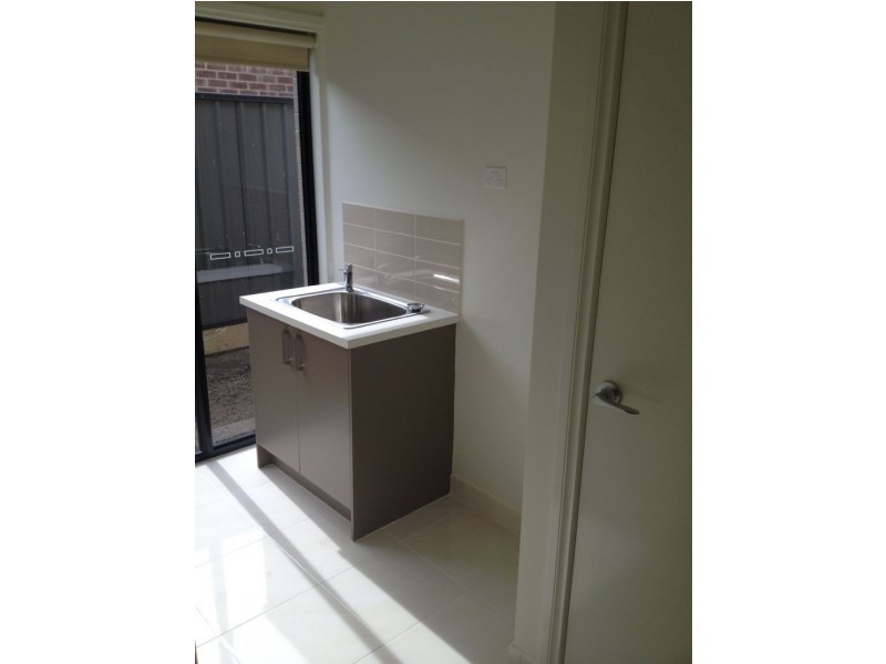 10 Grattan Street, South Morang VIC 3752