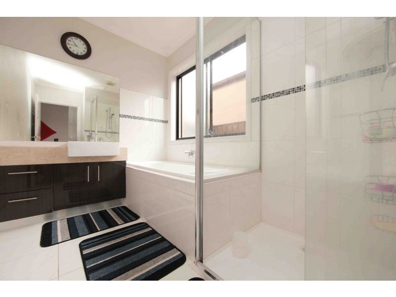40 Le Page Run, South Morang VIC 3752