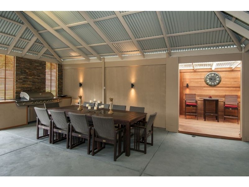 10 Berkley Rise, South Morang VIC 3752