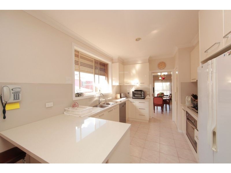 7 Cananga Court, Mill Park VIC 3082