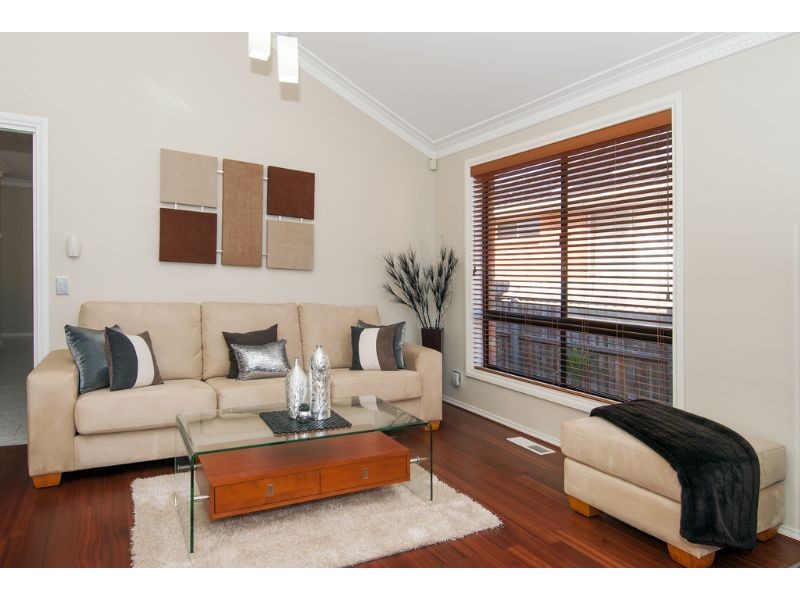 24 Gillwell Road, Lalor VIC 3075