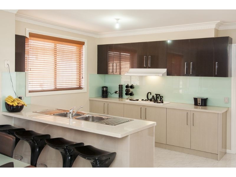 24 Gillwell Road, Lalor VIC 3075