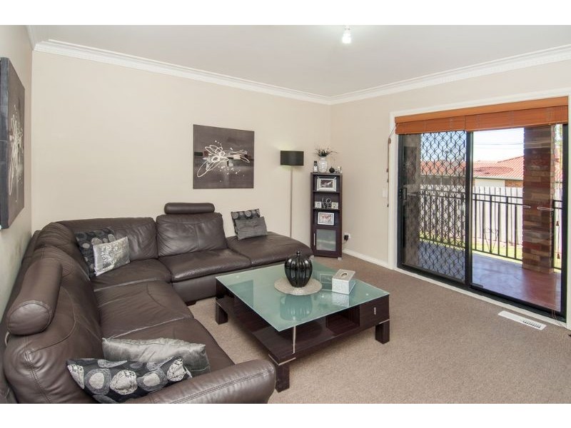 24 Gillwell Road, Lalor VIC 3075