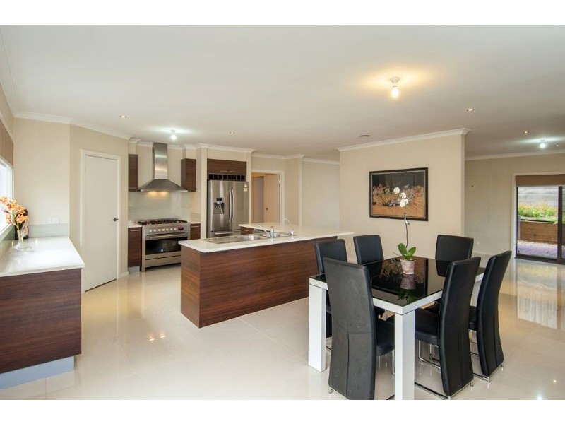 5 Lookout Rise, South Morang VIC 3752