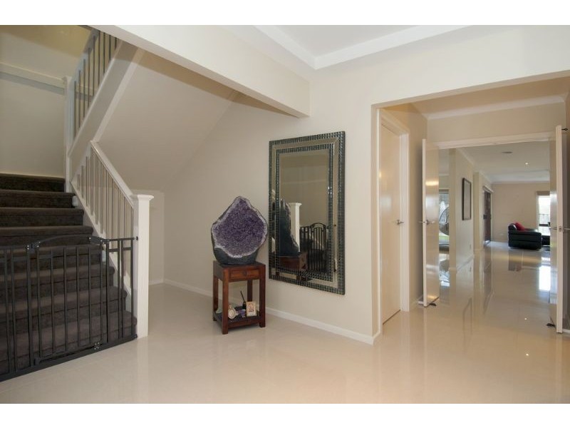 5 Lookout Rise, South Morang VIC 3752